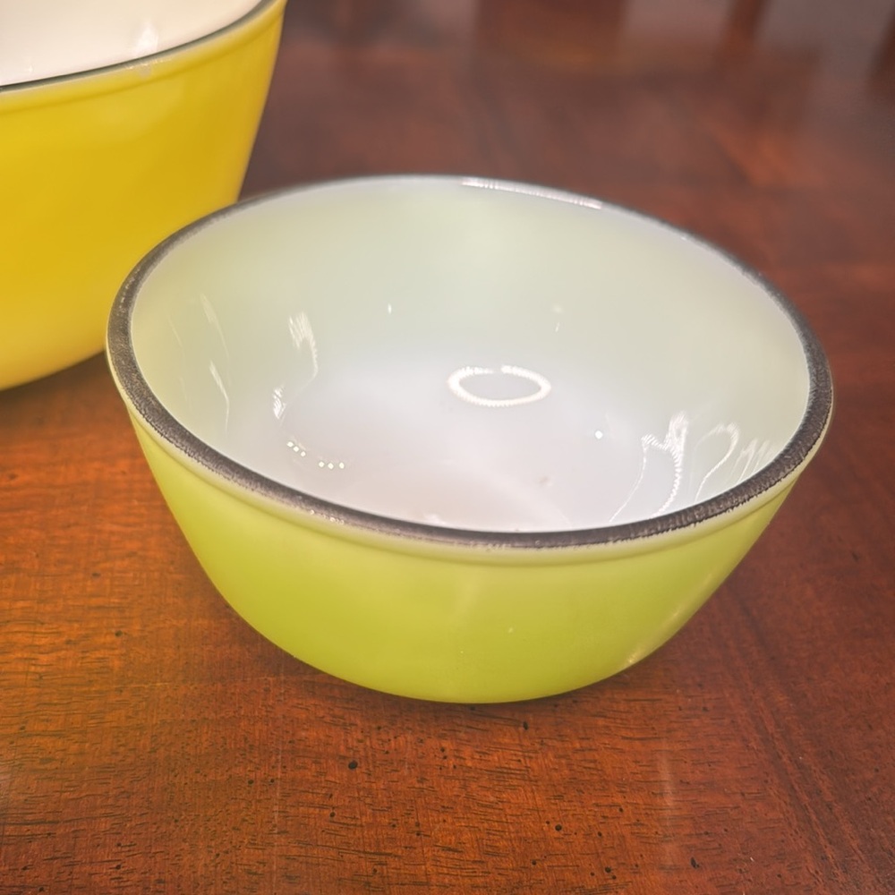 Vintage Fire-King Oven-Proof Set  Nesting Mixing Bowl Anchor Hocking Yellow Lime - Picture 4 of 12